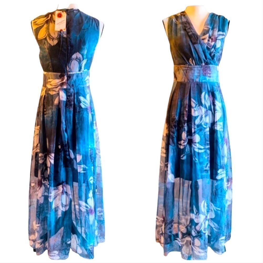 NWT! LOVELY BLUE FLORAL CHIFFON V NECK MAXI DRESS